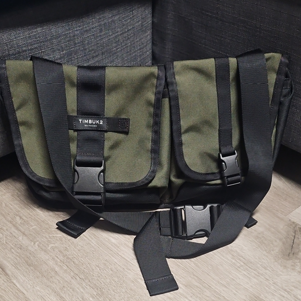 Timbuk2 Olive and Black Men's Messenger Bag